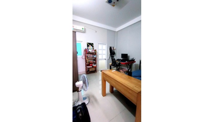 Ngộp Lũy Bán Bích - 70m2 - HXH tránh 3 tầng BTCT  - Quận 11